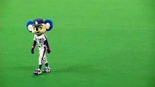 070517 ドアラ試合終了後バク転