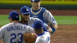 LAD@PHI: Jansen retires Gwynn Jr. to earn the save