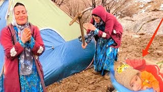 The fall of the tent in the heavy rain!  How did this mother save her children?!