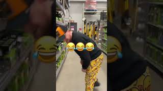 The duck pants are out of control😂🐥@RegalNoise #funny #comedy #humor #couple #prank #cute #shorts