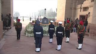 Amar Jawan Jyoti Flame merging  with the Flame at National War Memorial