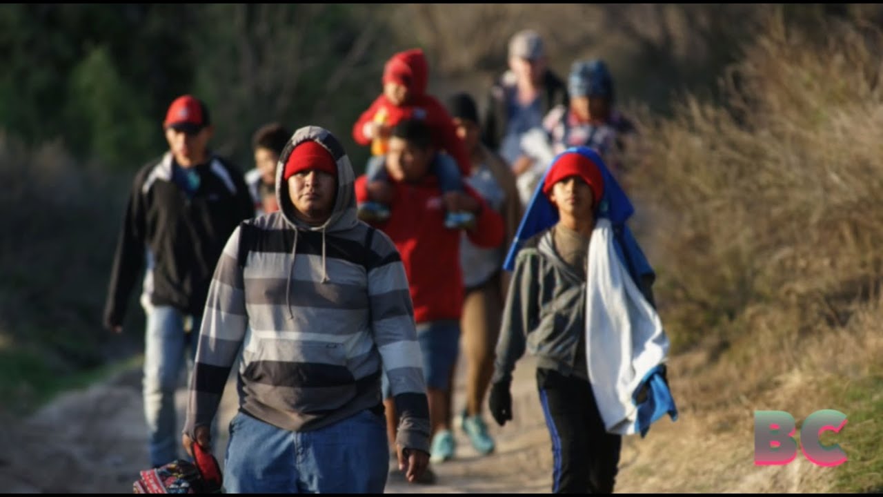 Mexico’s President Says 10,000 Migrants A Day Head To US Border - YouTube