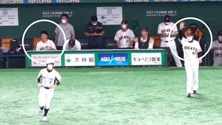 我慢の限界、原監督の心情は…元気のない坂本勇人を途中交代させたあと水を飲み干す。【巨人】原監督が坂本勇人を途中交代させた理由明かす「どういう精神状態でいるか」す2022年9月19日東京ドーム