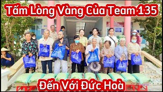 Team 135 Đồng Hành Cùng VietinBank Ủng Hộ Những Phần quà Đến Bà Con Đức Hoà | Hoang Sang Official