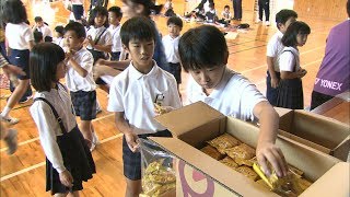 「ちょっと冷たくて味が濃い」　小学校で震度6の地震を想定した避難訓練、給食に非常食