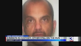 1 captured after escape from St. Francis County jail, 1 still on the run