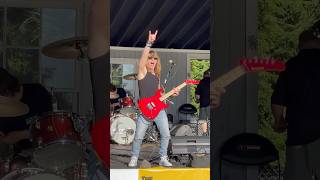 Ben Cote “Eruption” (Van Halen) LIVE on Kramer 84! #guitarsolo #vanhalen #shredguitar