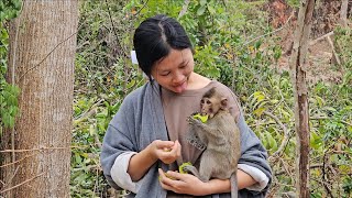 Huong did not feel secure so she decided to take Nahu back to the forest