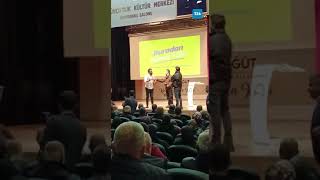 “Açın kombileri” diyen Abdurrahman Uzun'a 'faturalı' protesto: Gerginlik çıktı