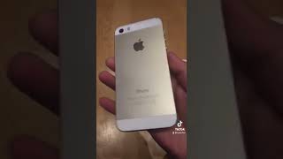 Unboxing 9 years old iPhone 5s gold edition