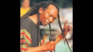 THOMAS MAPFUMO  CHAMUNORWA