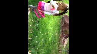 Jaelle pasen 2014 easter egg hunt