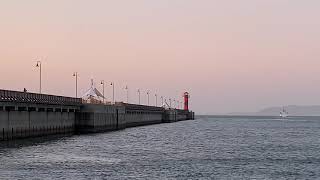 サンポート高松「赤灯台」周辺    Around the Red Lighthouse at Sunport Takamatsu, Kagawa Pref., Japan