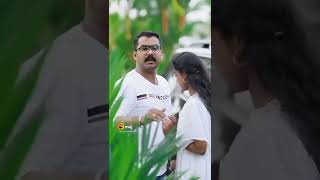 ലെ ക്യാമറ മേനോൻ :ലിപ് ലോക്ക് വേണ്ടേ ചേട്ടാ