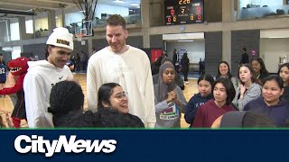 Raptors make surprise visit to youth basketball game