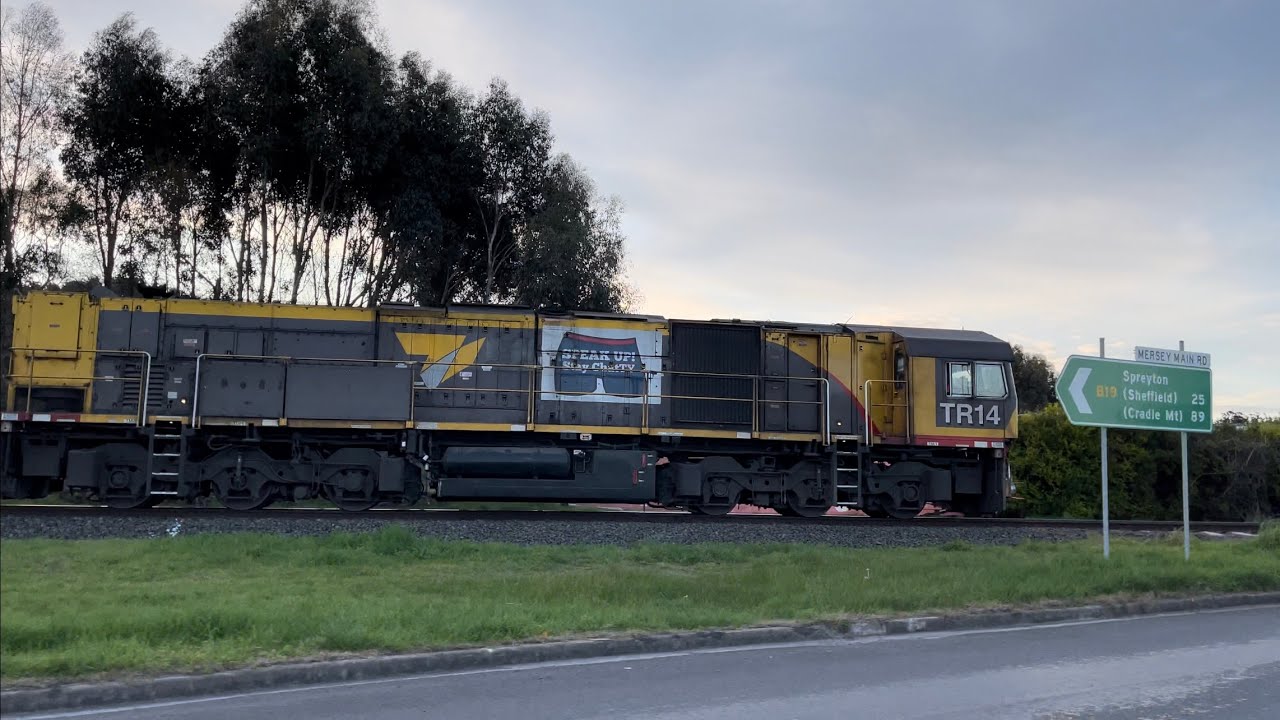 Tasrail Tr14 2002 Cement Train Quoiba Youtube