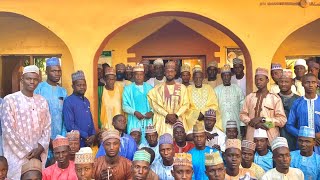 Majalisin ziyarar muridan Shehu Aliyu Bunza QS, a nan zawiyyar Shehu, Daga garin kamfanin waya.