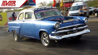 😱 INSANE DRIVER Ford Mainline 1954 🆚 Volkswagen Bora GLI | DRAG RACE