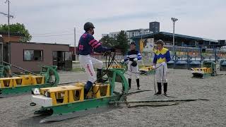 ばんえい競馬　能検の合間に右打ち練習？？　#ばんえい競馬はいいぞ　#鈴木恵介復帰祈願