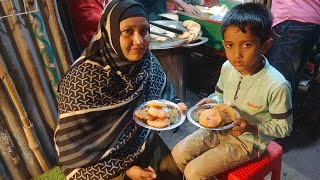 কেরানীগঞ্জ জিঞ্জিরা ঐতিহ্যবাহী ডাইল রুটি,খেতা পুরি খেতে গেলাম।