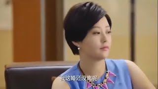 拜金女以為總裁破產，果斷離婚，下一秒當場后悔了