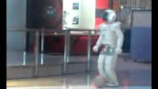 110812_ASIMO_サッカー