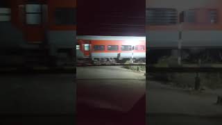 (01037) PUNE-GORKHPUR