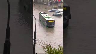 დატბორა ავტობუსი რუსთავში / Bus flooded in Rustavi #shorts