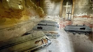 Zapomniana Kaplica z Trumnami | URBEX