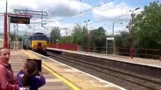 Class 68 + 68003 and 57304 passes through Harrow \u0026 Wealdstone