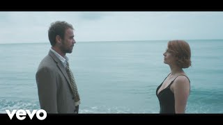 Cyril Mokaiesh, Elodie Frégé - La fin du bal (Clip officiel)