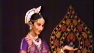 Pathe Chari De Odia Abhinaya by Sharon Lowen