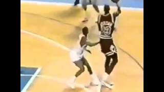 #VINE #107 #Michael Jordan's sweet pass fake and 3 #GotGame