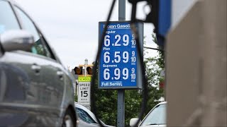 Americans brace for Memorial Day weekend travel despite high costs