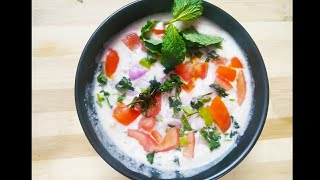 सिर्फ 2 मिनट में बनाए प्याज  टमाटर का चटपटा रायता-Onion Tomato Raita, Vegetable raita, Raita recipe