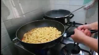 Padella di cavatelli con ceci e vongole