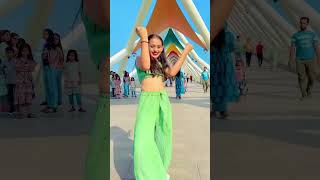 Kiska dance aacha hai?? Comment 👈..#kashishpatel #nandini091013 #duetvideos #friendship #dance
