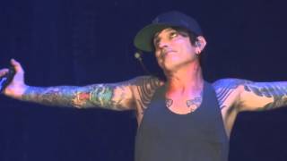 No Tommy lee at Manchester show - 10-17-2015 - Motley Crue