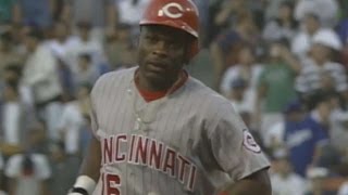 1995 NLDS Gm2: Sanders hammers a two-run homer in 4th