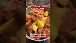 Who else makes one pot meals? #breakfastrecipes  #onepotmeals  #breakfastbowl #potatoes  #bacon