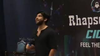 Dhruv Vikram Singing Song in College |Edharkadi|Aditya Varma|