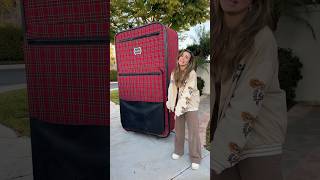 WORLD’S LARGEST SUITCASE