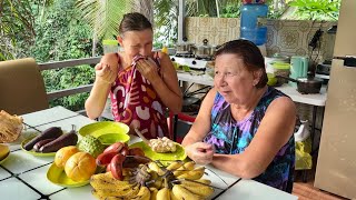 We are shocked by these Filipino fruits