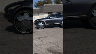 Infiniti QX70 on 32’s DUB Floaters Slidin