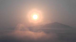 雲海の藤和峠夏谷山からの朝焼け