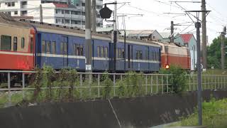 10/20/2021 台鐵 554次 莒光號 本務E215電力機車 附掛行包 斗南進站 / Taiwan GE E42C leading Juguang express \u0026 Baggage cars