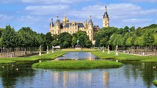 Zu den schönsten Parkanlagen in Mecklenburg gehört der Schlossgarten des Schweriner Schlosses