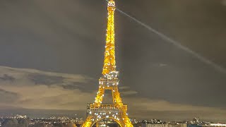 Eiffel Tower sparkling at night. WOW !