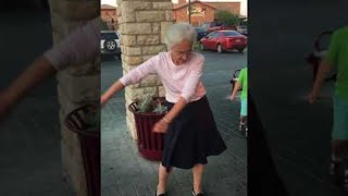 Granny Nails Floss Dance || ViralHog