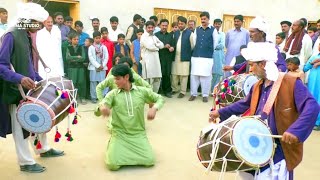 Saraiki Beautiful Dhool Dance l Saraiki Jhumar l Pakistani Wedding Dance 2022l#cheenastudio